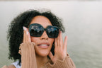 AURI Indie Black Gold sunglasses - model